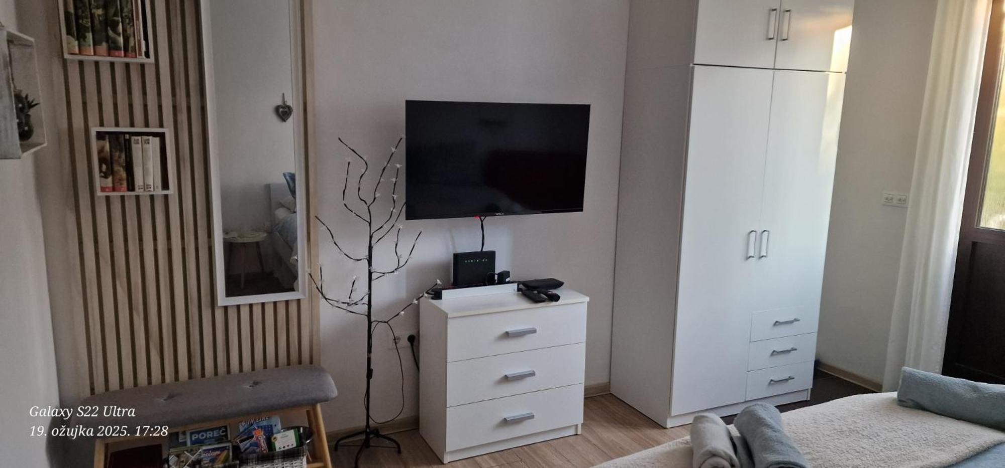Apartments Barac Πόρετς Εξωτερικό φωτογραφία